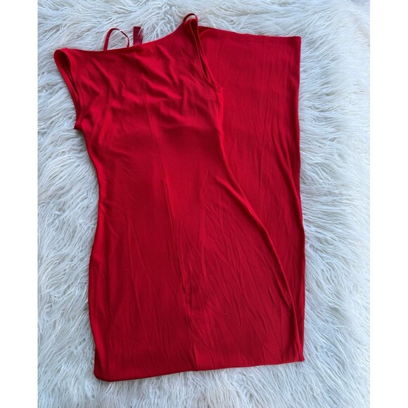 Skims Soft Lounge Lace Long Dress with Bralette Cherry
Size Small - Picture 8 of 11